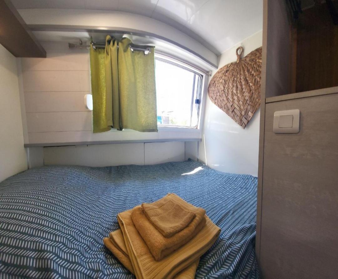Entier Sur Bateau